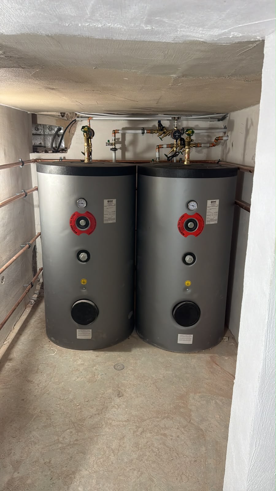Warmwasserspeicher mit Sicherheitsgruppe